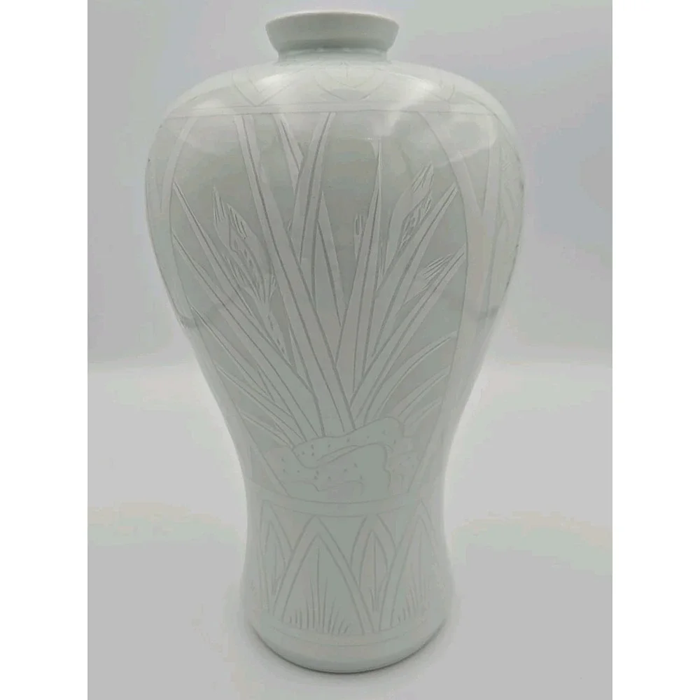 Chinese‎ Porcelain Plum Vase White Glazed Floral Ming Mark Reproduction Decor